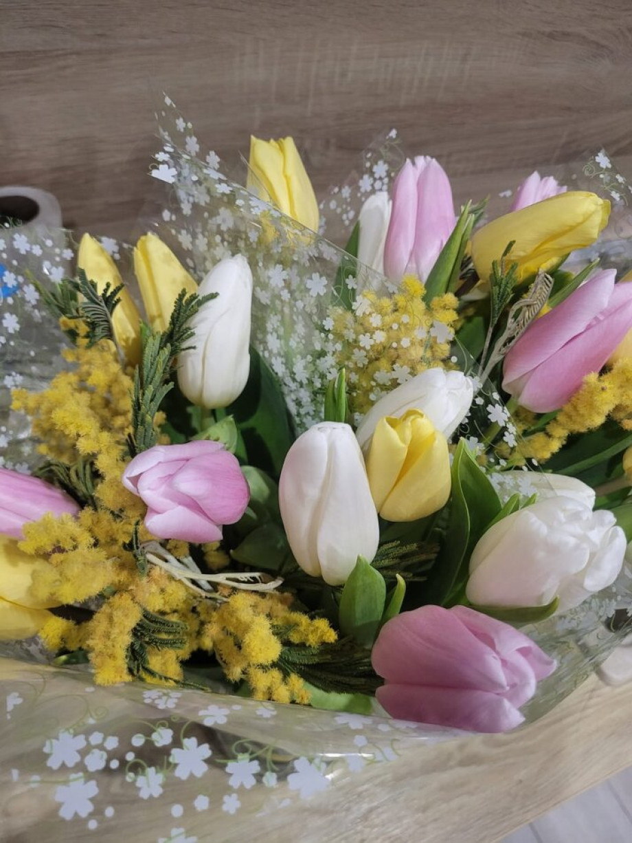 Символ женского дня