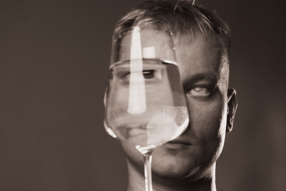 Страх смотреть в глаза как социальная тревога мешает найти любовь