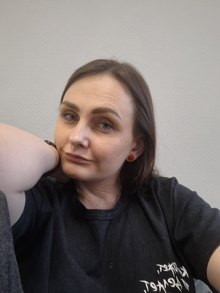 Мир не обязан быть удобным а люди  адекватными Хватит ждать