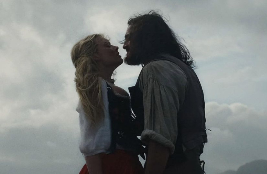 Кто посмотрел новый Грозовой перевал