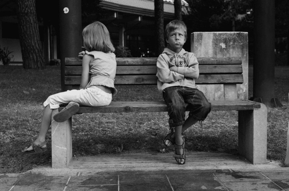 Как обиды между братьями и сестрами переносятся во взрослую жизнь